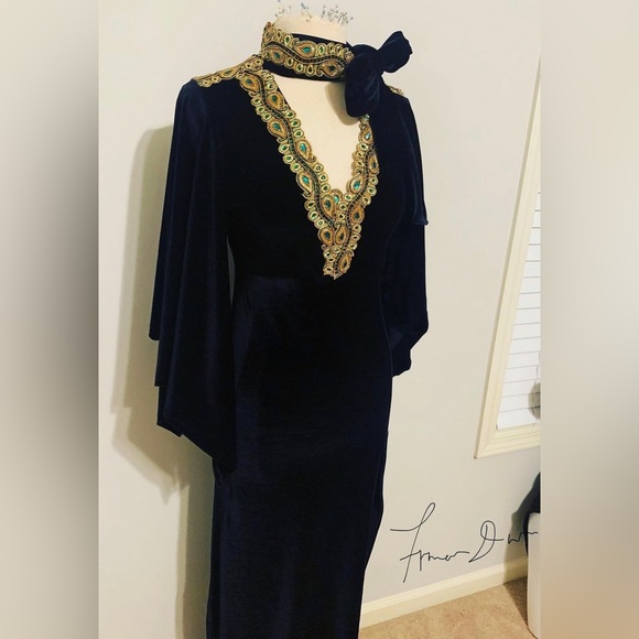FANCY BY FRANCESCA WATSON DESIGNER SAMPLE SALE BLACK VELVET GOWN handmade - Picture 2 of 7